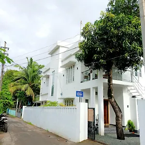 Rohini & Serviced Villa-explore Alleppy , Alappuzha India