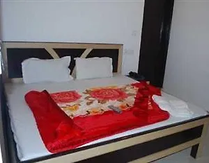 Kashvi 3*, Delhi (National Capital Territory of India) India